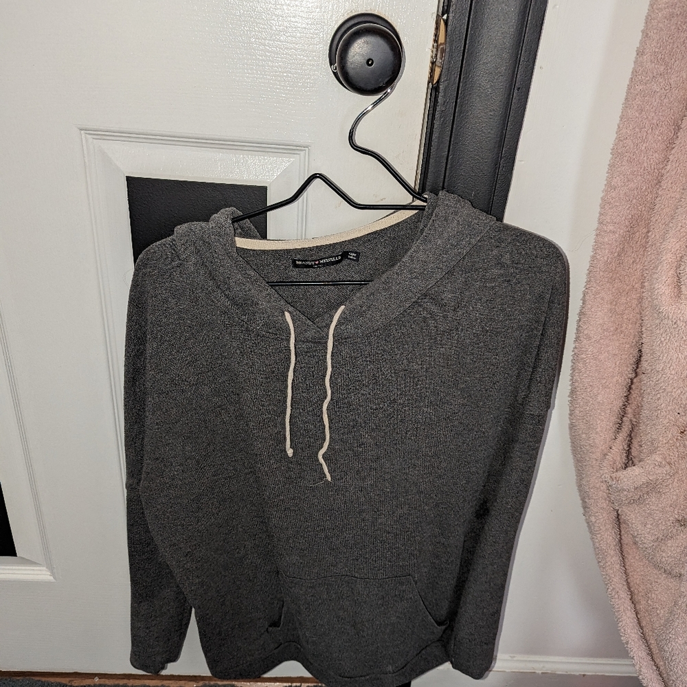 Brandy Melville Pullover